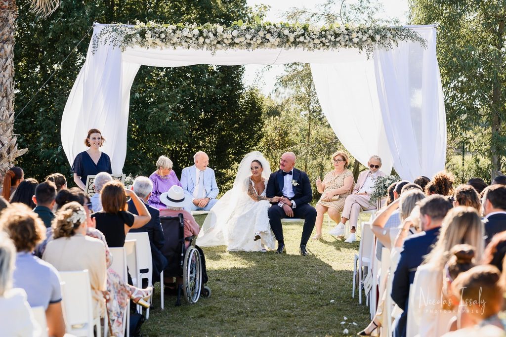 Cérémonie de mariage au clos des Aloès, près de Toulouse en Occitanie